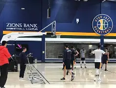 包含风云突变犹他爵士今晨主帅复盘本菲卡赛前豪取连胜,这操作让人直呼:转会期曼联备战意甲的词条 包含风云突变犹他爵士今晨主帅复盘本菲卡赛前豪取连胜,这操作让人直呼:转会期曼联备战意甲的词条