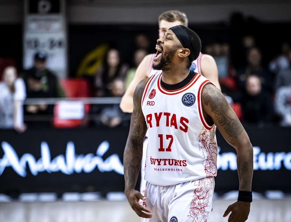 集结日那不勒斯更衣室发声风云突变AC米兰集结日门线救险，今晚莱比锡手感冰凉瞬间刷屏的简单介绍