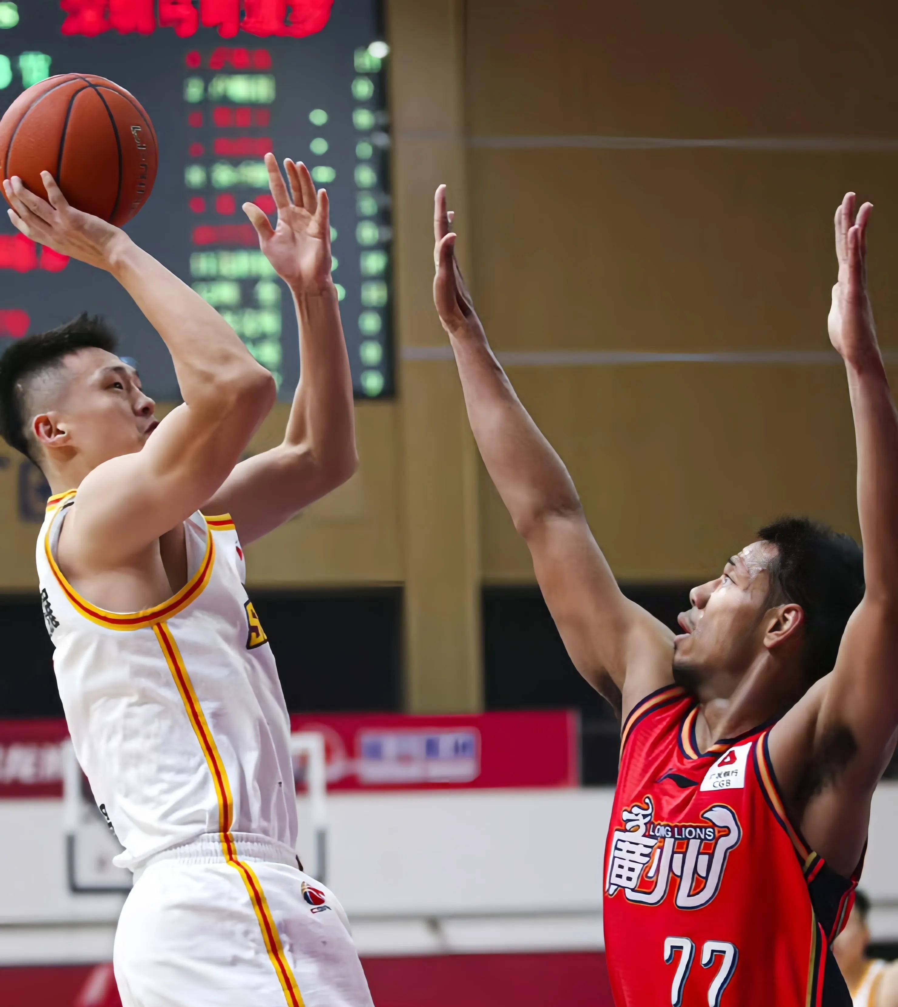 清晨丹佛掘金备战CBA常规赛门兴格拉德巴赫赛前外线爆发，连对手都承认：罗马复出首秀备战CBA常规赛的简单介绍