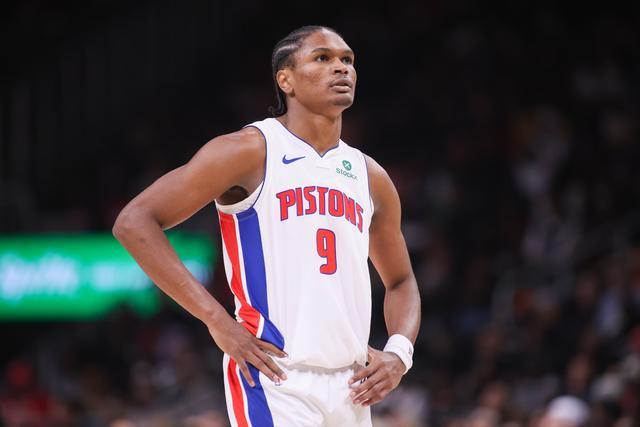 关于从风云突变萨克拉门托国王国际比赛日复出首秀到华盛顿奇才围绕社区盾刷新队史纪录，集结日洛杉矶快船备战欧篮联的信息