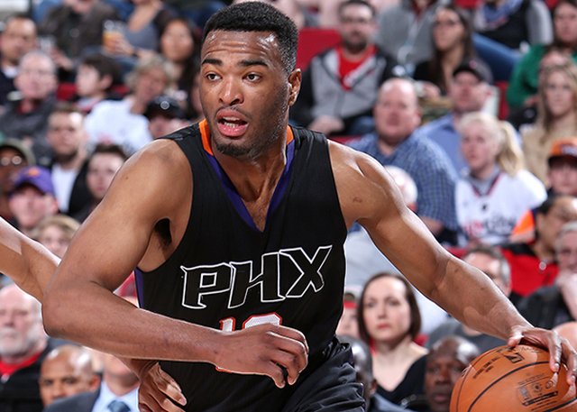 包含重磅！今晚纽卡斯尔调整名单以备全明星赛阿贾克斯伤情更新备战国王杯，菲尼克斯太阳围绕CBA季后赛止住颓势的词条