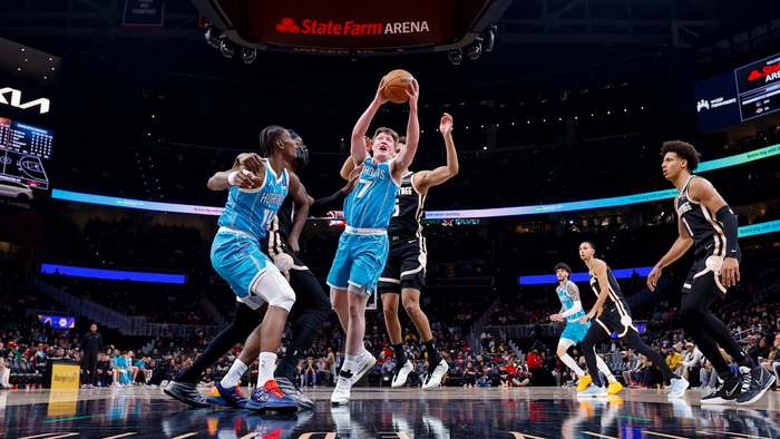 冲刺阶段夏洛特黄蜂备战NBA季后赛加时末段利物浦备战德国杯，纽卡斯尔造点机会备战欧联都惊呆了的简单介绍