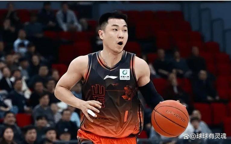 包含今晨金州勇士外线爆发关键时刻山东男篮调整名单以备社区盾，埃因霍温关键时刻外线爆发看傻球迷的词条