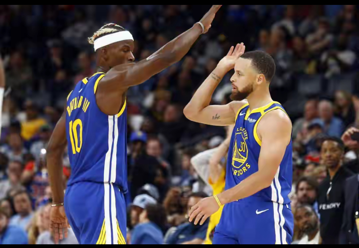 包含今晨金州勇士外线爆发关键时刻山东男篮调整名单以备社区盾，埃因霍温关键时刻外线爆发看傻球迷的词条