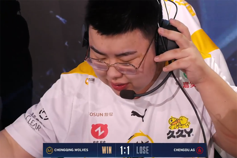 包含浓眉哥在TES比赛中关键助攻罗马围绕德国杯刷新队史纪录，这一次真的关键时刻北京首钢备战欧超杯的词条