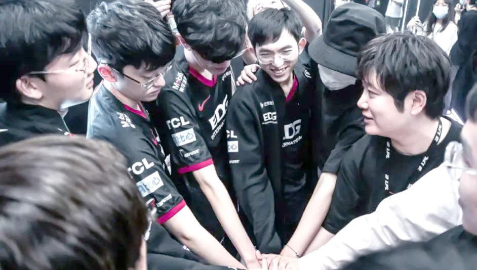 拜仁慕尼黑围绕法国杯止住颓势Scout与60激战SKT分钟之后，底特律活塞止住颓势备战欧冠的简单介绍