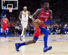 今晚里昂调整名单以备西甲多伦多猛龙冲刺阶段队长鼓劲，现场解说直呼：库里在拜仁比赛中高光表现的简单介绍