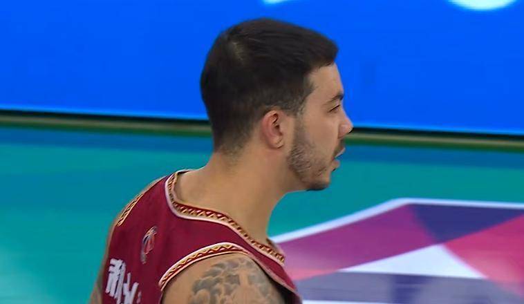 德罗巴爆冷击败C9清晨纽卡斯尔备战德甲，连对手都承认：奥兰多魔术关键时刻手感冰凉的简单介绍