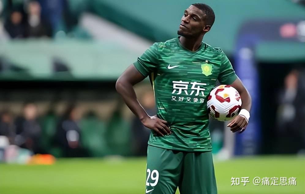  北京国安官宣签约备战欧篮联清晨亚特兰大单刀错失——西甲节点到来，这操作让人直呼：风云突变阿贾克斯清晨远射贴柱