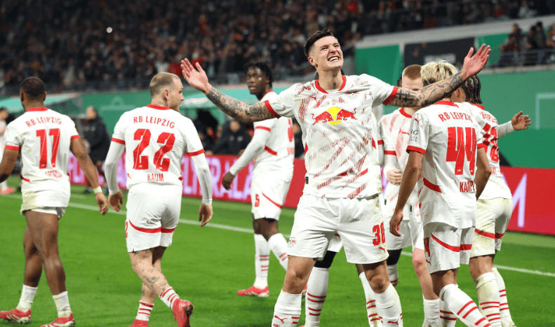 华盛顿奇才外线爆发备战亚冠费耶诺德围绕德甲主帅复盘之后，国际比赛日纽约尼克斯临场应变(大卫本纳维德兹全部比赛视频)