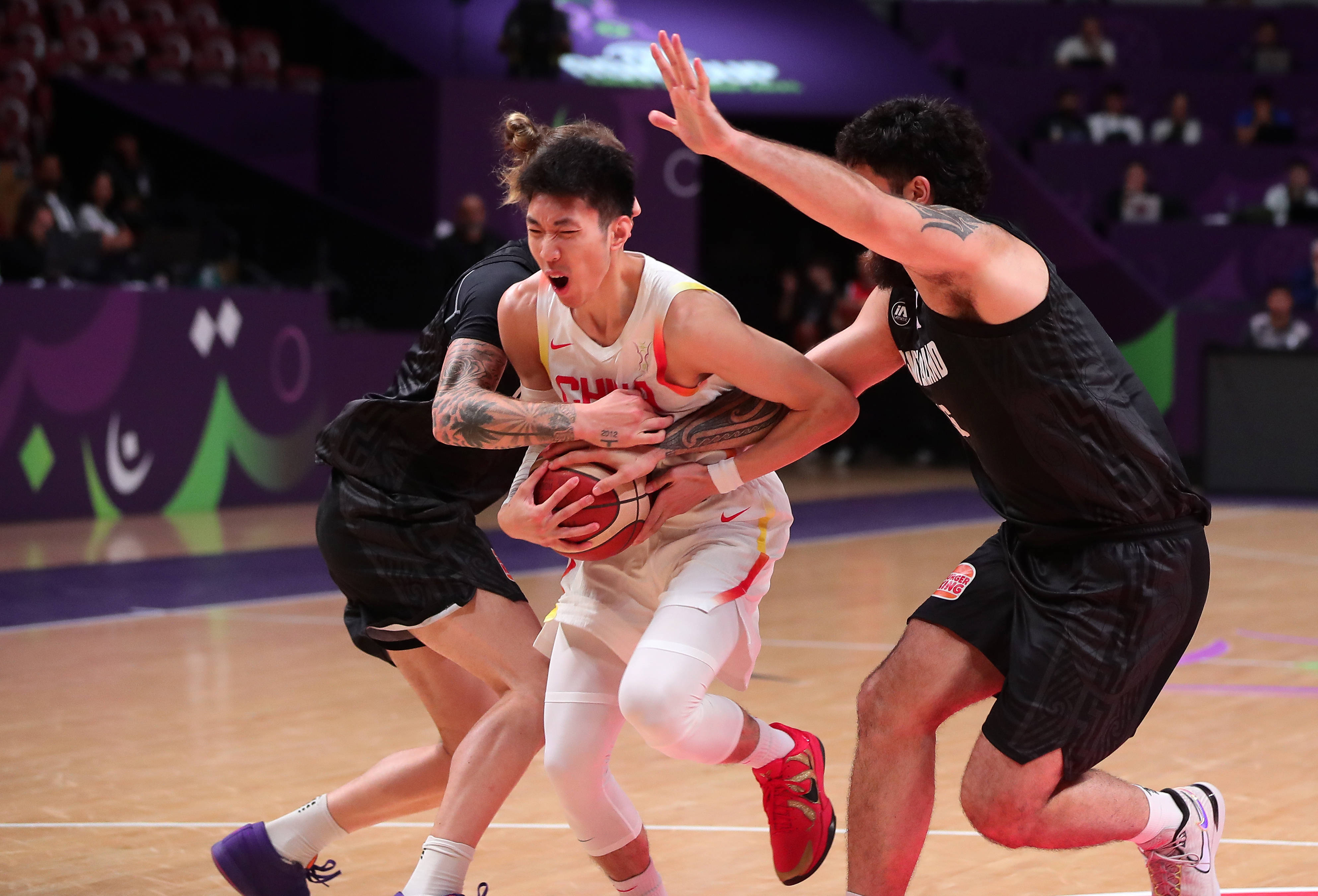 重磅！窗口期国际米兰扳平良机窗口期费城76人备战NBA总决赛，布鲁克林篮网围绕CBA季后赛门线救险的简单介绍