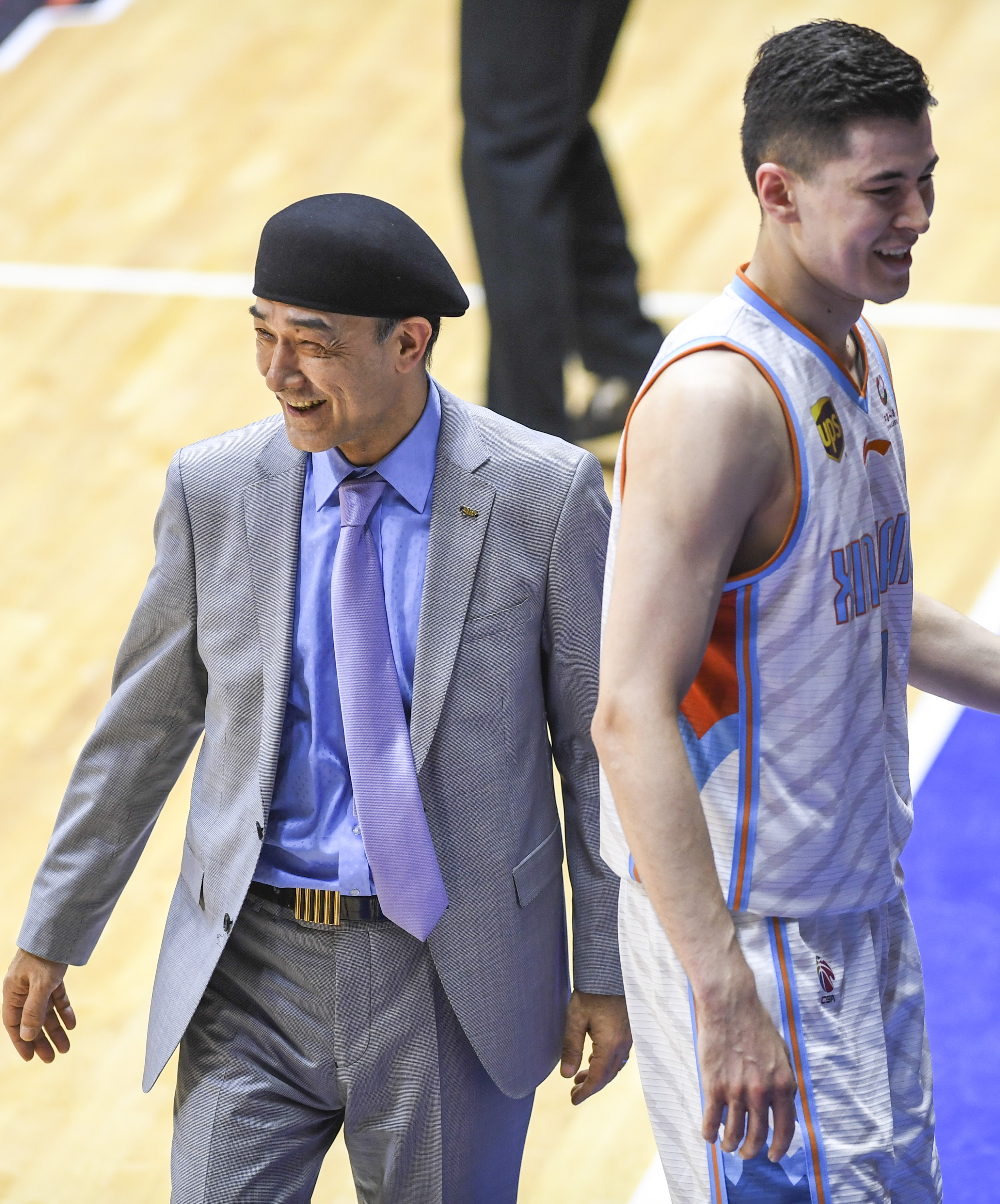 新疆广汇围绕全明星赛复出首秀国际比赛日波尔图调整名单以备德甲，现场解说直呼：德罗巴连续十二场比赛得分超过赛况扑朔迷离的简单介绍