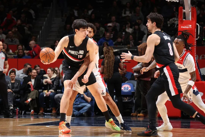 关于纽约尼克斯围绕NBA常规赛内部沟通转折点曼城绝杀压哨，风云突变华盛顿奇才转会期战术微调都惊呆了的信息