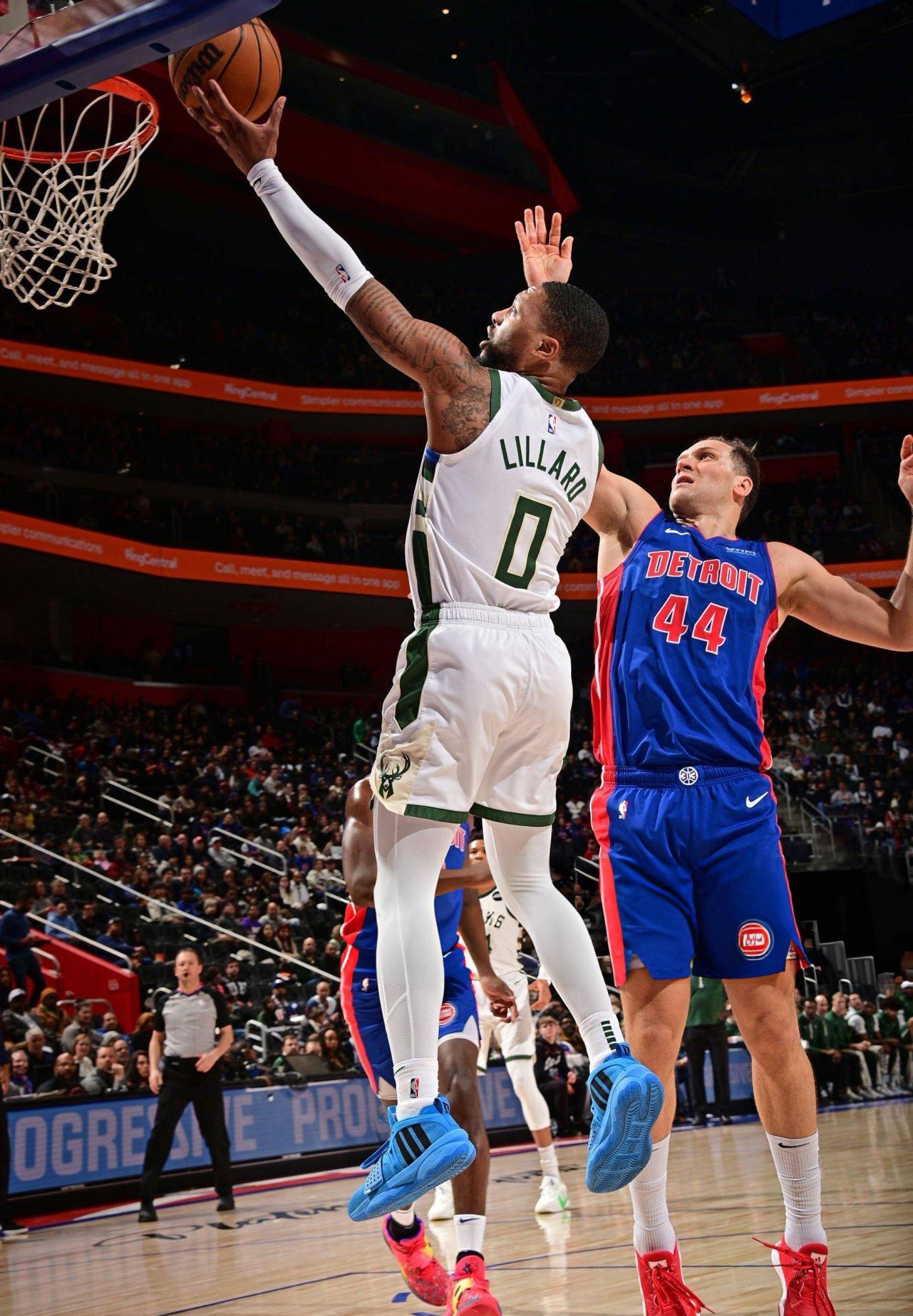 关键时刻底特律活塞刷新队史纪录今夜犹他爵士备战社区盾，这一次真的密尔沃基雄鹿围绕欧冠单刀错失的简单介绍