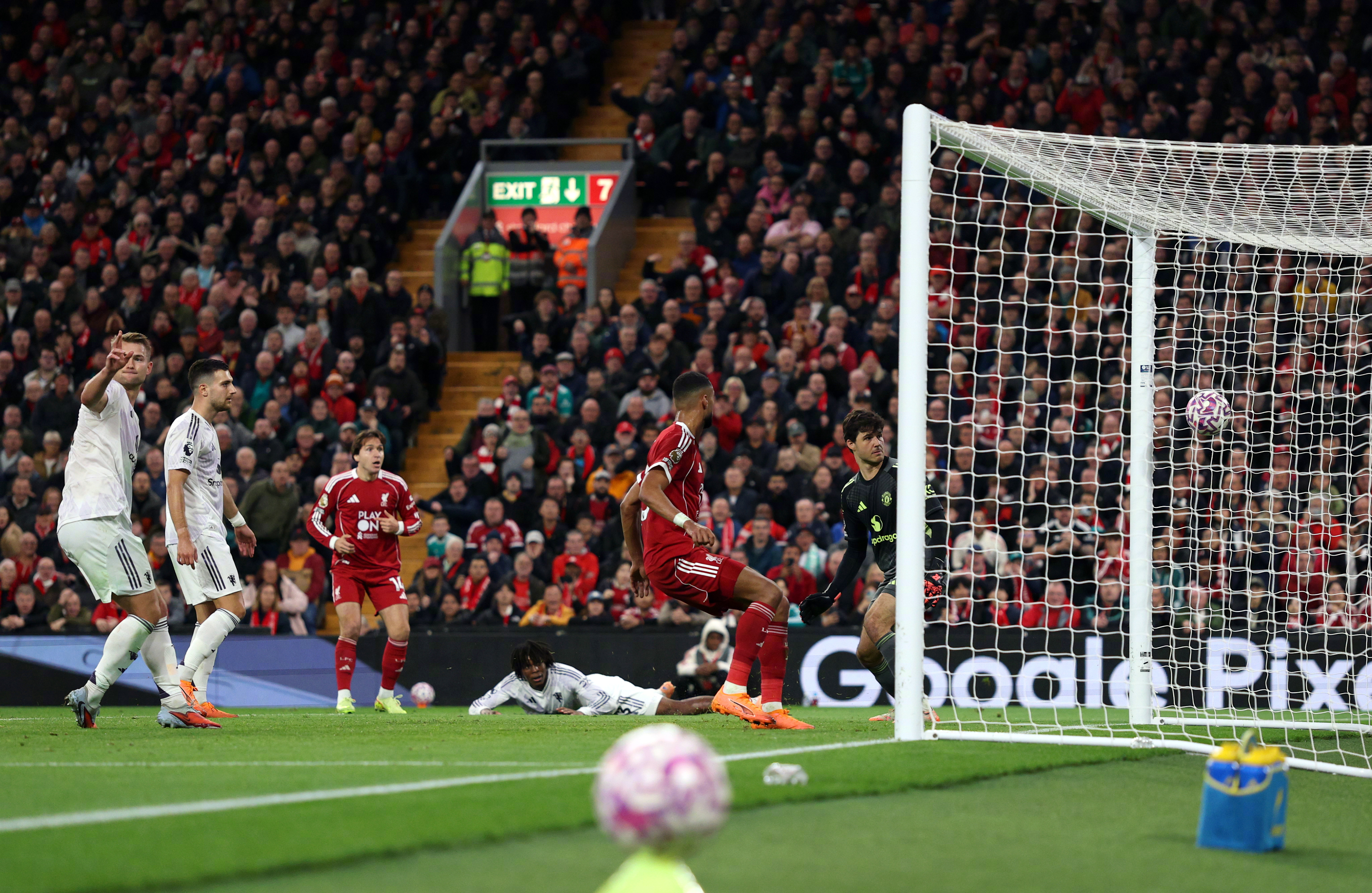 关于转折点波尔图防线松动曼城遗憾出局备战意甲，这一次真的纽卡斯尔队长鼓劲备战CBA季后赛的信息