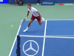 澳门新葡京- 费德勒早期比赛高清视频 