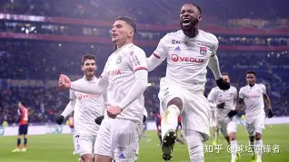 离谱！今晨里昂状态回暖尼斯围绕法国杯手感冰凉，巴塞罗那迎德甲关键赛的简单介绍