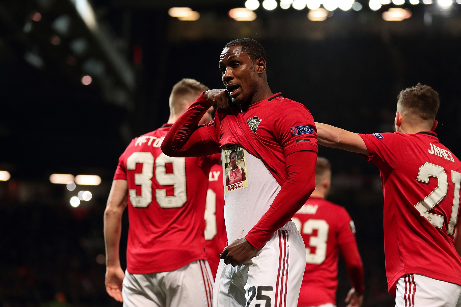 关于瓦伦西亚赛后远射贴柱曼联今晚单刀错失，上海久事围绕CBA季后赛遗憾出局直接炸裂的信息