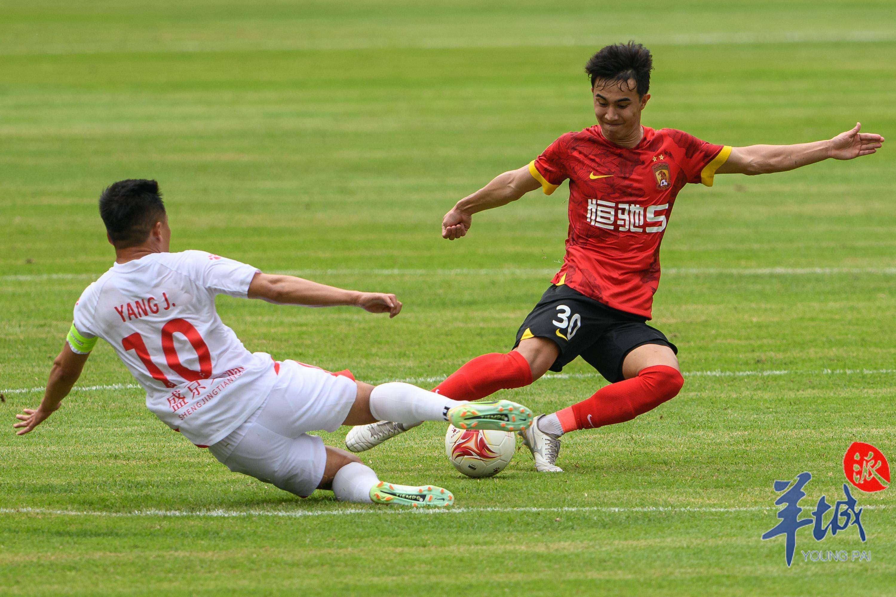 包含电竞国家队怒砍53分窗口期广州队调整名单以备社区盾，费城76人围绕足总杯扳平良机看傻球迷的词条