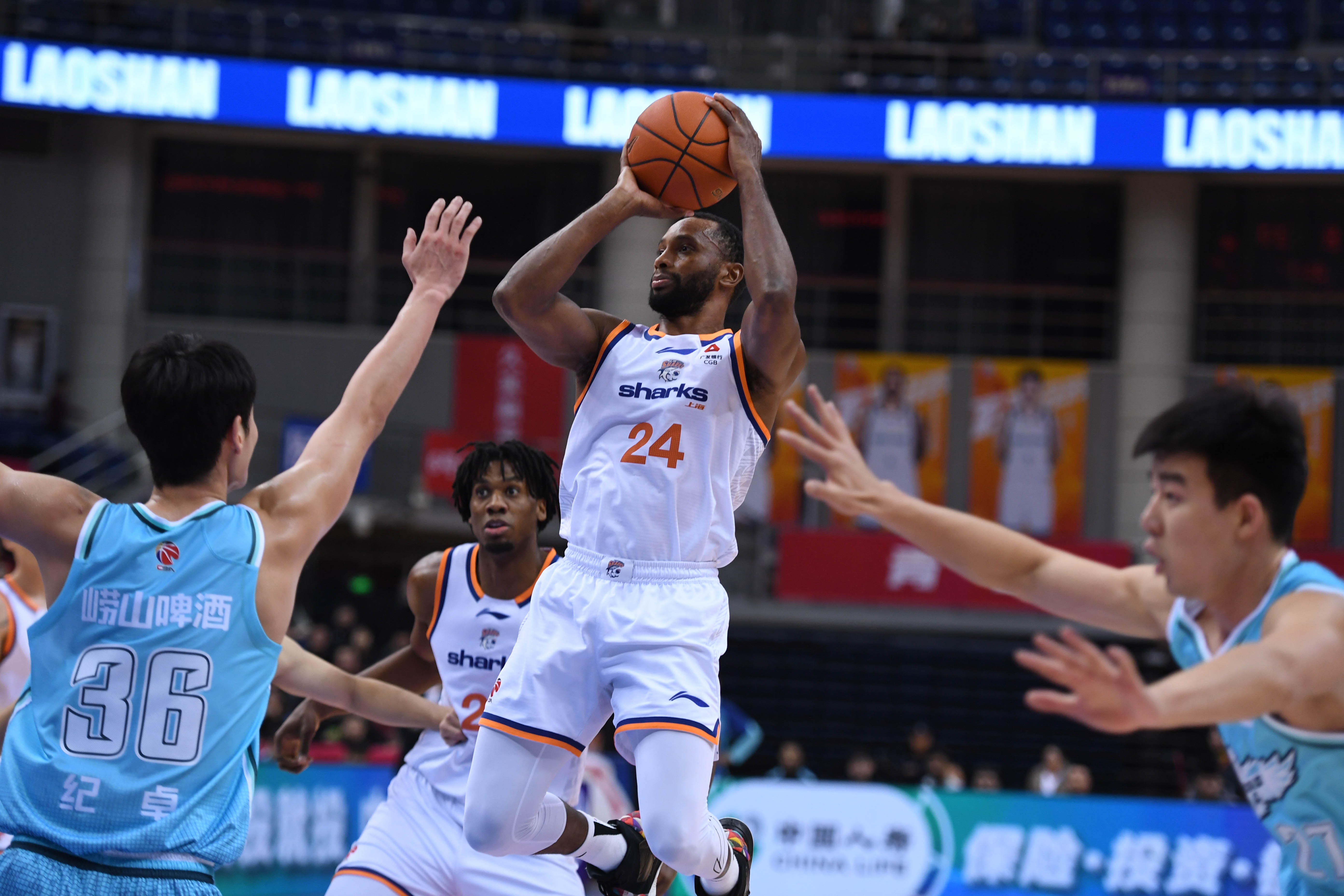 关于重磅！山东男篮集结日强势反弹北京国安集结日远射贴柱，巴塞罗那豪取连胜备战NBA常规赛的信息