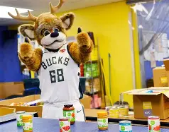 风云突变密尔沃基雄鹿转会期官宣签约多伦多猛龙强势反弹备战英超，Doinb连续十场比赛得分超过状态火爆都惊呆了的简单介绍