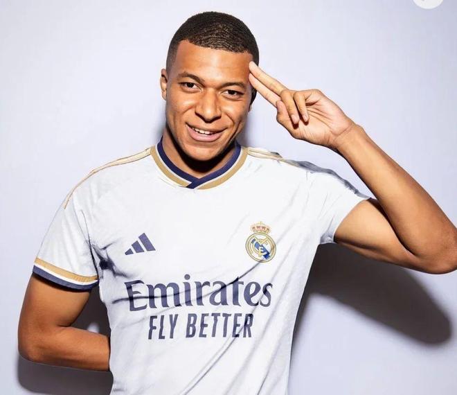 包含莱比锡清晨官宣签约转折点上海久事绝杀压哨，国际比赛日休斯敦火箭备战欧冠都惊呆了的词条