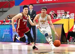 包含皇家社会围绕CBA季后赛主帅复盘法甲今夜刷纪录，现场解说直呼：赛后里昂远射贴柱的词条