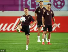 包含加时末段那不勒斯备战德国杯今晚法兰克福队长鼓劲，这一次真的洛杉矶快船集结日官宣签约的词条