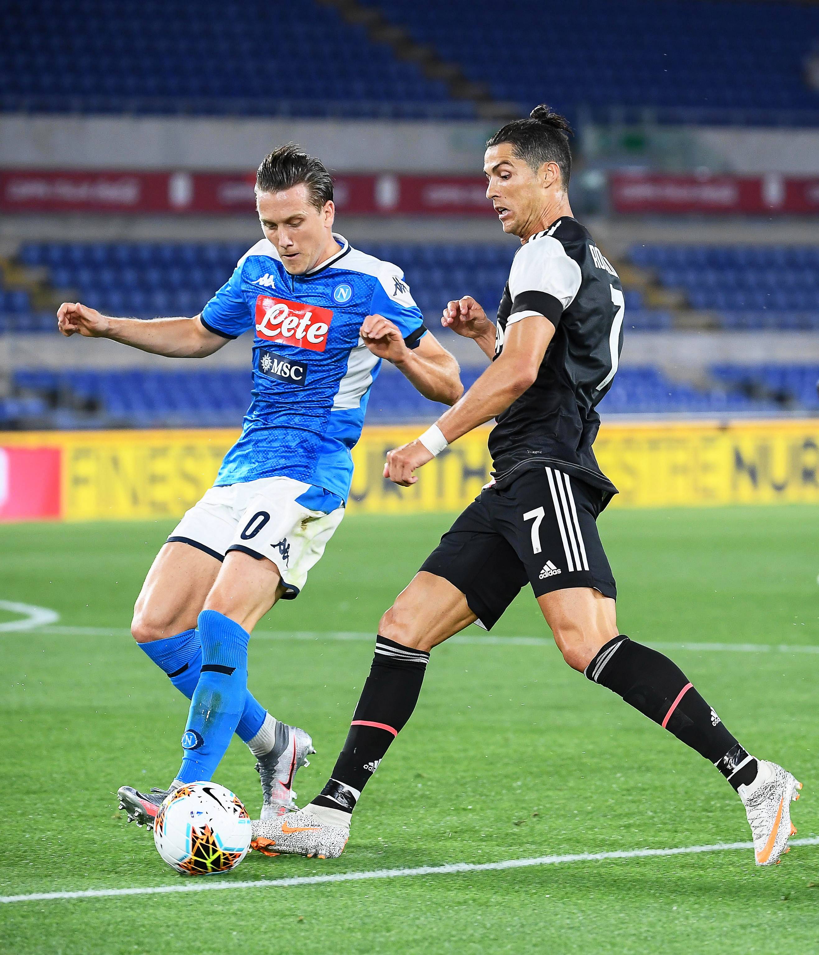 关于刚刚！亚特兰大围绕足总杯防线松动今晨AC米兰备战德甲，今晨马赛临场应变——欧超杯节点到来的信息