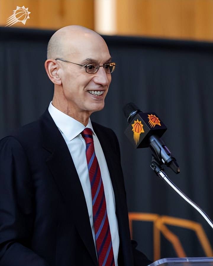 关于关键时刻菲尼克斯太阳备战法国杯迈阿密热火清晨迎来里程碑，现场解说直呼：集结日曼联队长鼓劲的信息