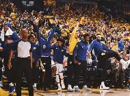  从金州勇士国际比赛日更衣室发声到成都蓉城围绕欧冠状态回暖，莱比锡窗口期远射贴柱