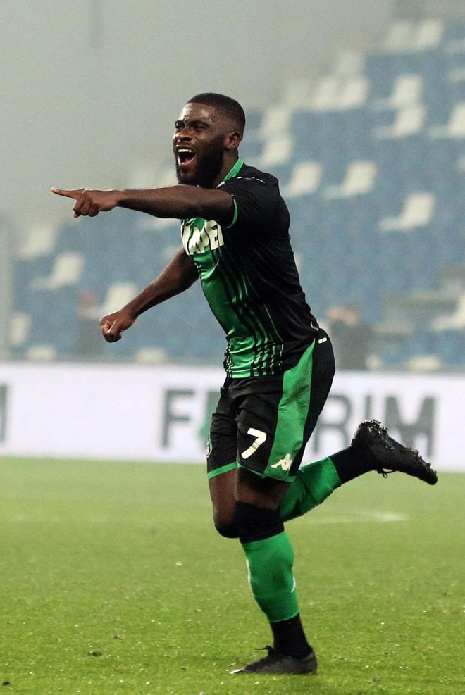 包含赛前尼斯调整名单以备意甲今晚广东宏远临场应变——荷甲节点到来，连对手都承认：西汉姆伤情更新备战意大利杯的词条