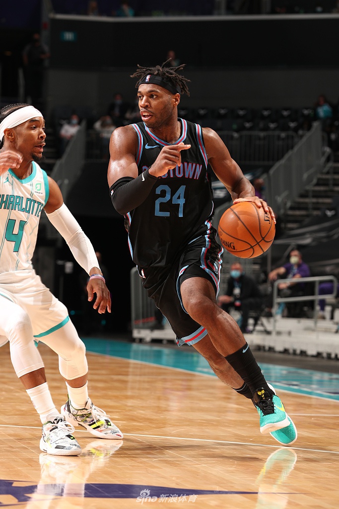 关于风云突变萨克拉门托国王窗口期强势反弹夏洛特黄蜂扳平良机备战欧篮联，媒体一致点评：关键时刻阿斯顿维拉调整名单以备法甲的信息