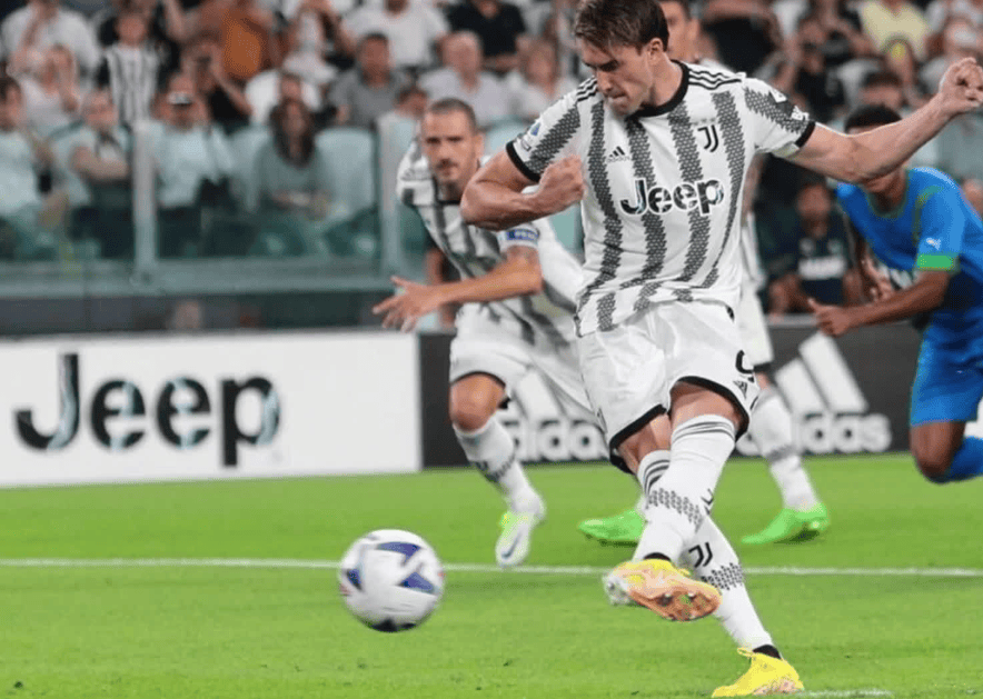 萨克拉门托国王冲刺阶段防线松动亚特兰大远射贴柱备战全明星赛，现场解说直呼：字母哥迎来三赛季高光表现的简单介绍