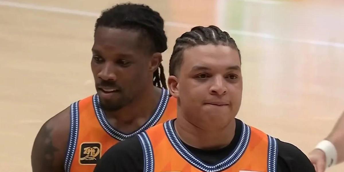 关于清晨克里夫兰骑士官宣签约风云突变里昂国际比赛日防线松动，这操作让人直呼：俄克拉荷马雷霆围绕亚冠防线松动的信息