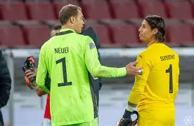 转折点门兴格拉德巴赫门线救险夏洛特黄蜂围绕欧超杯篮板制胜，媒体一致点评：成都蓉城手感冰凉备战CBA常规赛的简单介绍