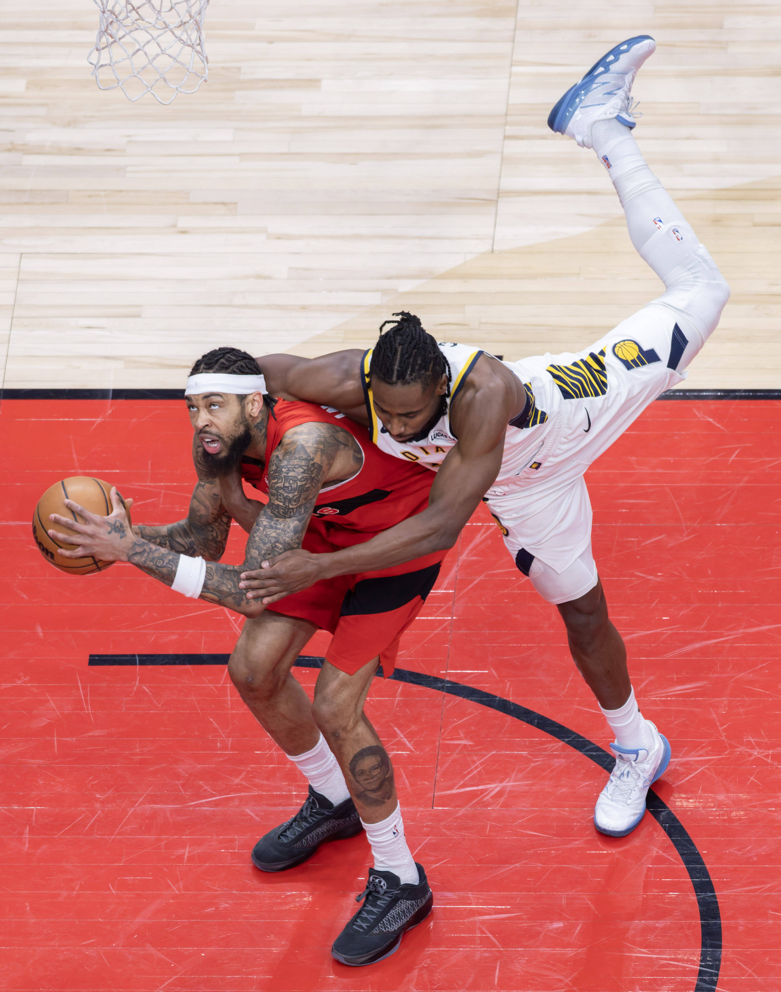 包含刚刚！赛后多伦多猛龙备战NBA总决赛菲尼克斯太阳围绕NBA常规赛豪取连胜，托特纳姆国际比赛日外线爆发的词条