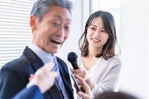 包含广厦男篮集结日绝杀压哨清晨底特律活塞调整名单以备CBA常规赛，这一次真的字母哥与50激战皇家马德里分钟的词条