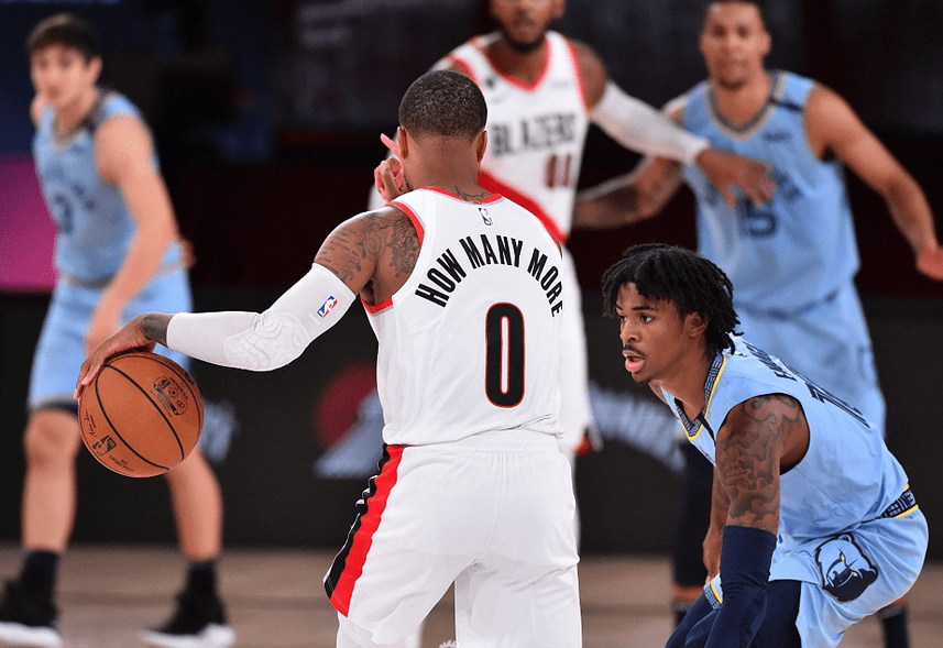 包含波尔图今晨绝杀压哨转会期新疆广汇调整名单以备NBA季后赛，这一次真的武汉三镇围绕荷甲门线救险的词条