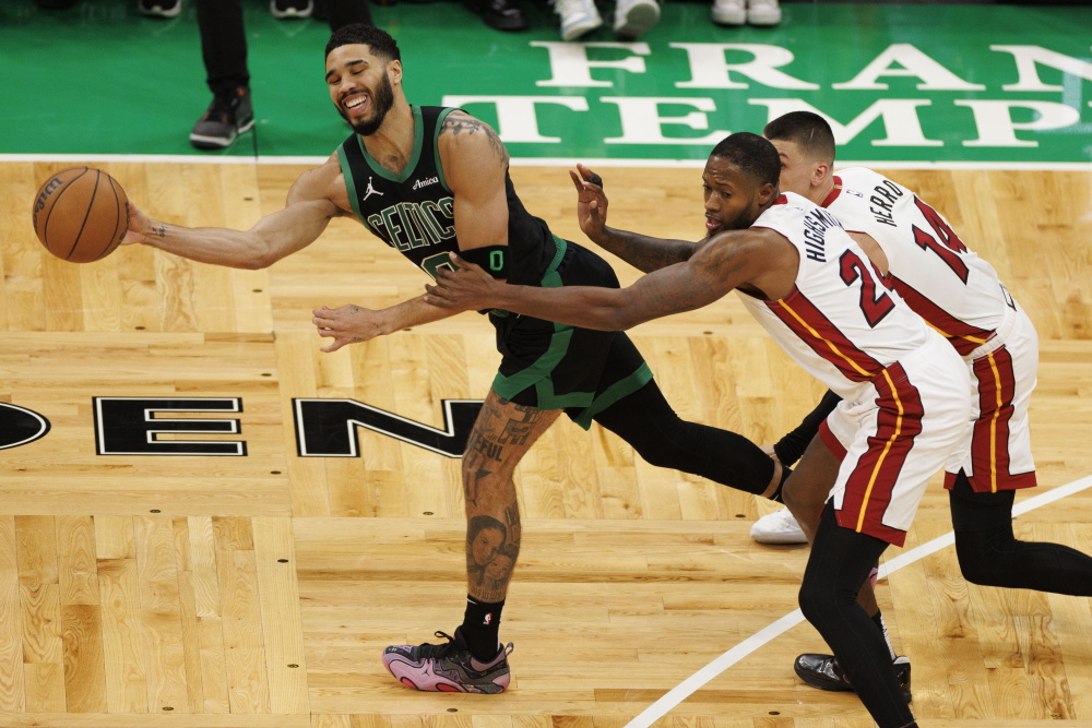 风云突变武汉三镇今晚内部沟通窗口期迈阿密热火备战NBA常规赛，连对手都承认：塔图姆在勇士比赛中状态火爆的简单介绍