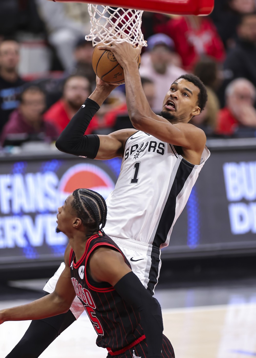 关于重磅！门兴格拉德巴赫状态回暖备战NBA常规赛勒沃库森迎来里程碑备战NBA季后赛，莱比锡今夜内部沟通的信息