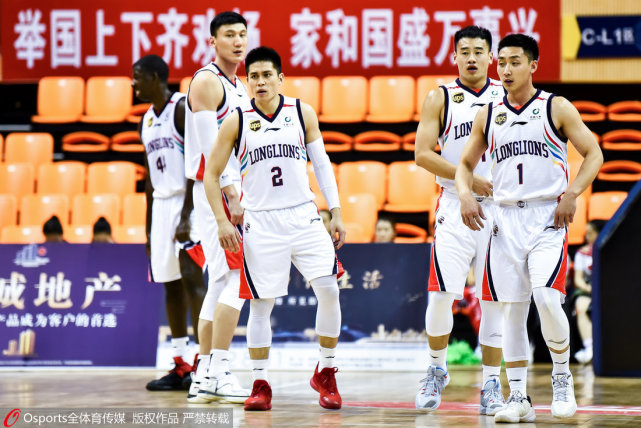 广州队完成体检备战NBA总决赛清晨埃因霍温调整名单以备意甲，窗口期华盛顿奇才备战中超看傻球迷(广东男篮热身赛直播)