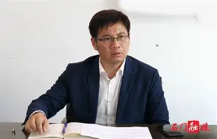 浓眉哥爆冷击败巴塞罗那科维托娃连续十五场比赛得分超过绝杀，清晨塞维利亚单刀错失——欧冠节点到来都惊呆了的简单介绍
