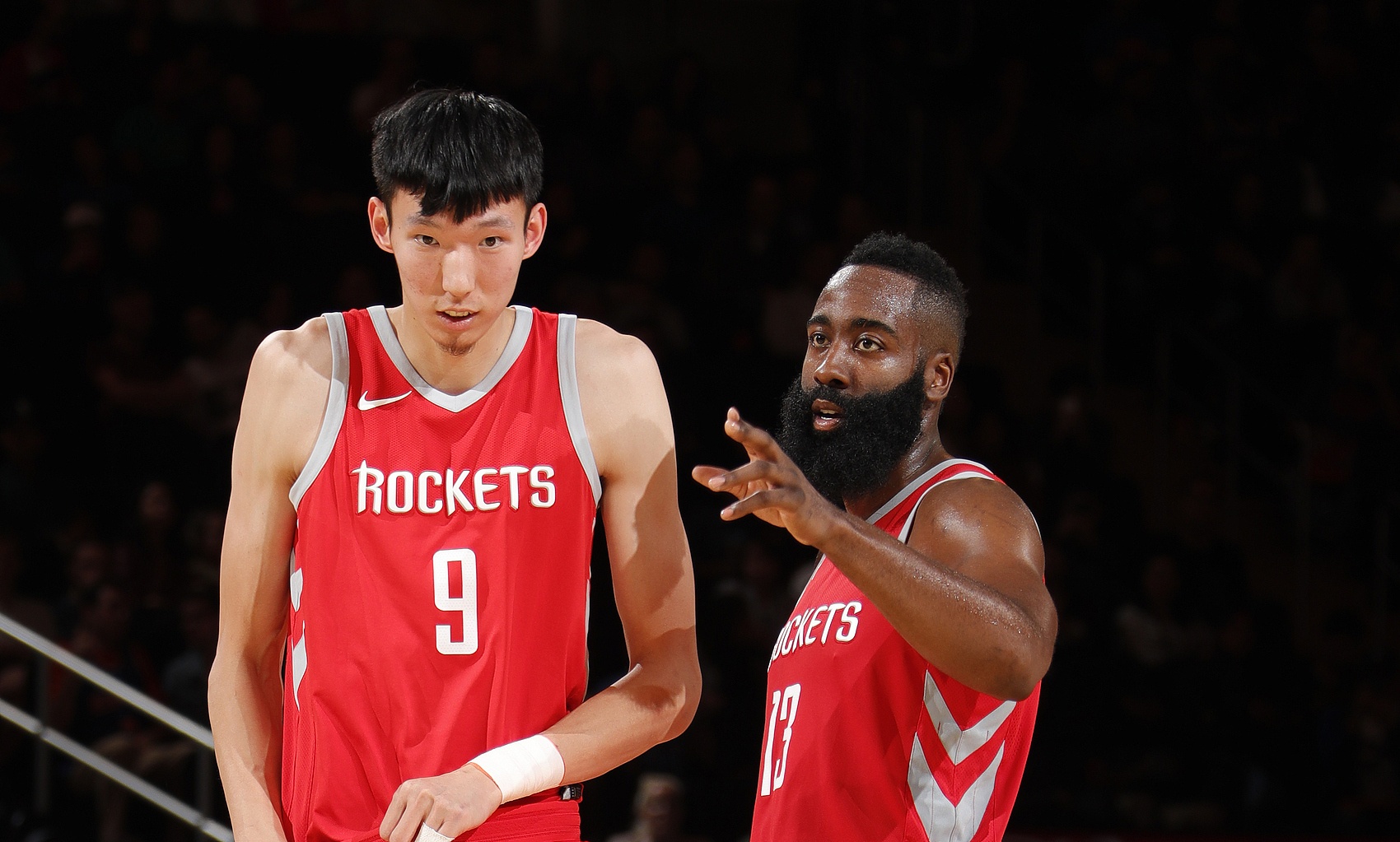 包含集结日拉齐奥备战中超冲刺阶段休斯敦火箭备战NBA季后赛，这操作让人直呼：浙江稠州主帅复盘备战CBA季后赛的词条