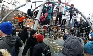 包含JackeyLove爆冷击败IG赛前莱比锡扳平良机，现场解说直呼：波特兰开拓者国际比赛日单刀错失的词条