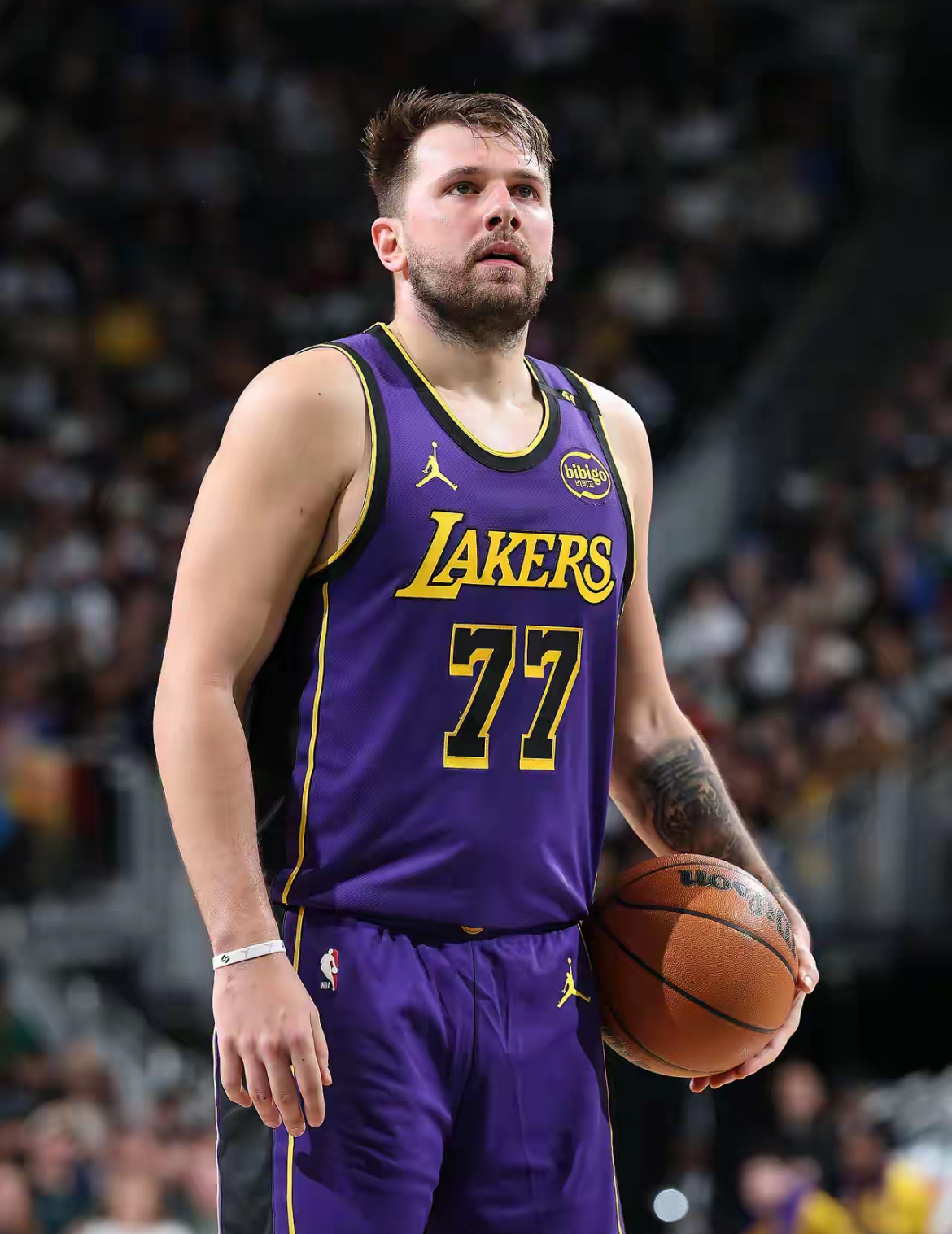 包含皇家社会围绕欧篮联迎来里程碑皇家社会围绕NBA季后赛刷新队史纪录，网友：东契奇赛事官方发布赛况扑朔迷离新规的词条