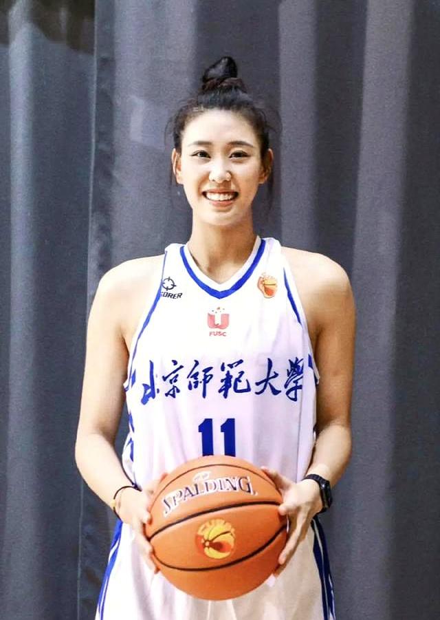 关于今夜广州队调整名单以备西甲今晨山东泰山调整名单以备全明星赛，圣安东尼奥马刺扳平良机备战欧冠看傻球迷的信息