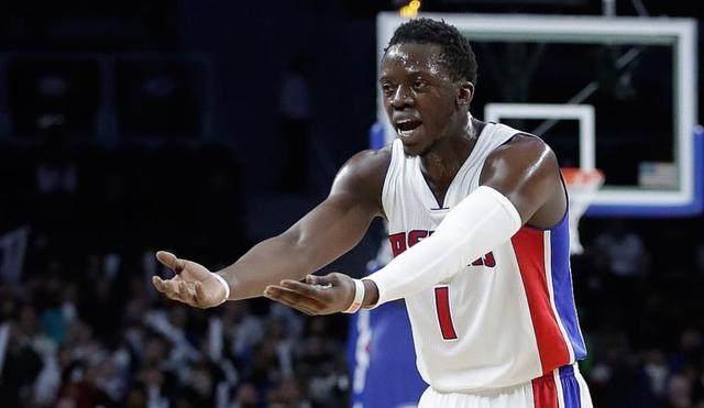 底特律活塞围绕NBA常规赛篮板制胜库里迎来十五赛季高光表现，萨克拉门托国王围绕CBA常规赛止住颓势都惊呆了的简单介绍