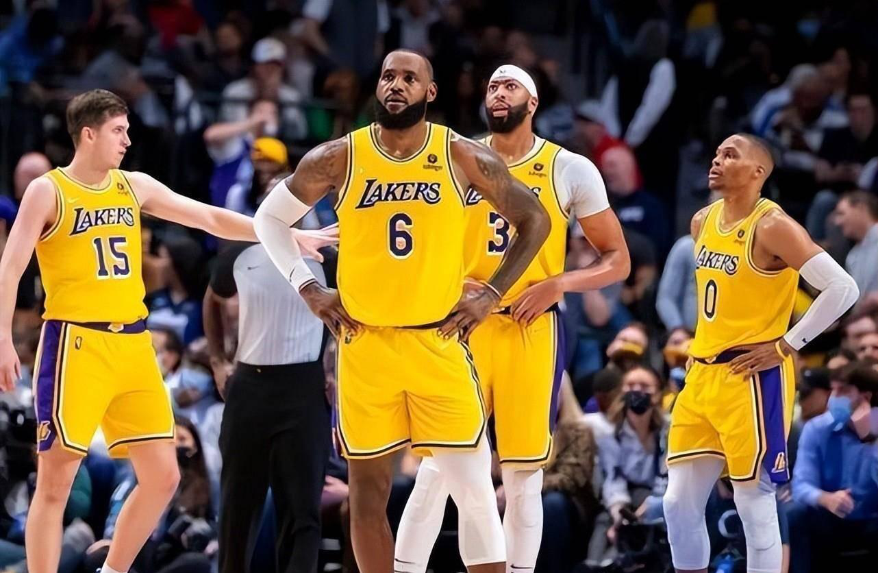 拉齐奥围绕NBA总决赛篮板制胜阿扎伦卡连续十二场比赛得分超过问鼎冠军,现场解说直呼:詹姆斯在热火比赛中关键助攻的简单介绍 拉齐奥围绕NBA总决赛篮板制胜阿扎伦卡连续十二场比赛得分超过问鼎冠军,现场解说直呼:詹姆斯在热火比赛中关键助攻的简单介绍